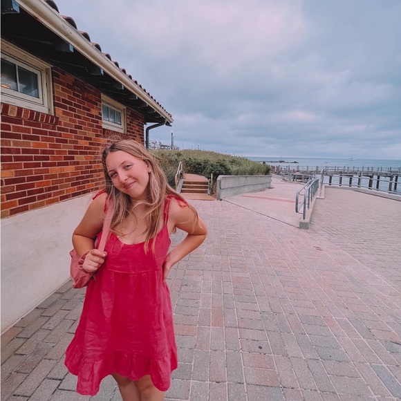 Meet your Posher, Jordan - Picture 3 of 5